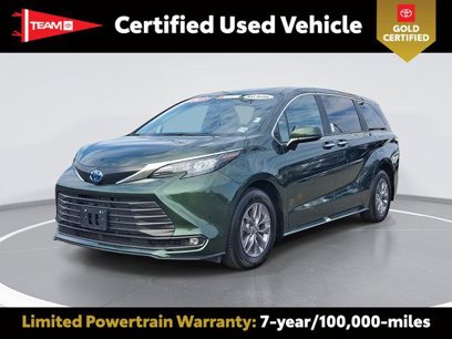 Certified 2025 Toyota Sienna XLE