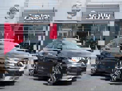Used 2021 Nissan Maxima 3.5 SV w/ Floor Mat Group