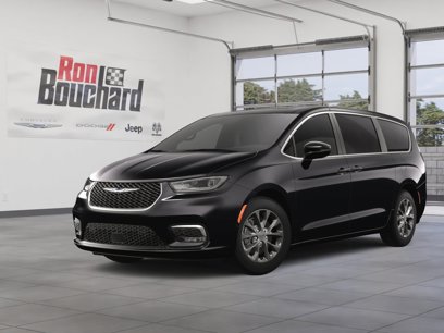 New 2025 Chrysler Pacifica Select w/ Uconnect Theater Family Group