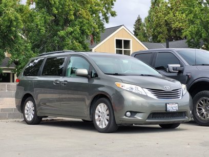 Used 2012 Toyota Sienna XLE