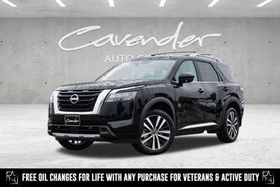 New 2025 Nissan Pathfinder Platinum w/ Cargo Package