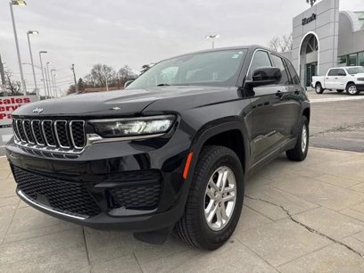 Certified 2022 Jeep Grand Cherokee Laredo w/ Luxury Tech Group I