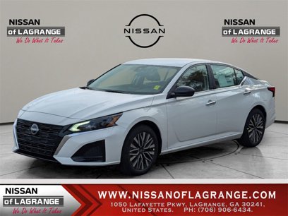 New 2025 Nissan Altima 2.5 SV w/ SV Premium Package