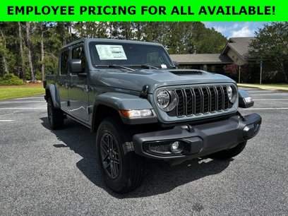 New 2025 Jeep Gladiator Sport