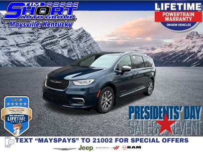 New 2025 Chrysler Pacifica Pinnacle
