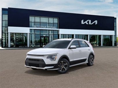 New 2025 Kia Niro LX