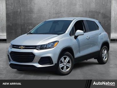 Used 2022 Chevrolet Trax LS w/ Tint and Cruise Package