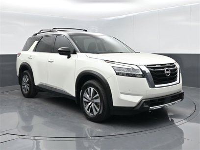 Used 2022 Nissan Pathfinder SL