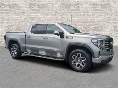 Used 2023 GMC Sierra 1500 SLT w/ SLT Premium Package
