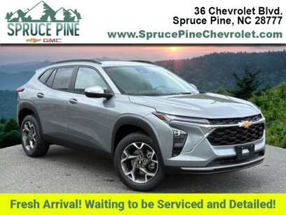 New 2025 Chevrolet Trax LT w/ Driver Confidence Package