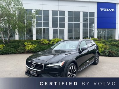 Certified 2022 Volvo V60 T5 Cross Country w/ Advanced Package