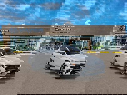 New 2025 Hyundai Elantra SEL