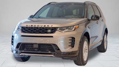 New 2025 Land Rover Discovery Sport Dynamic SE