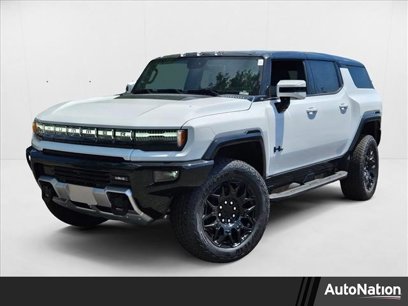 New 2025 GMC Hummer EV 2X w/ LPO, Dark Essentials Package