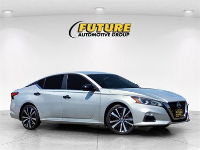 Certified 2022 Nissan Altima 2.5 SR