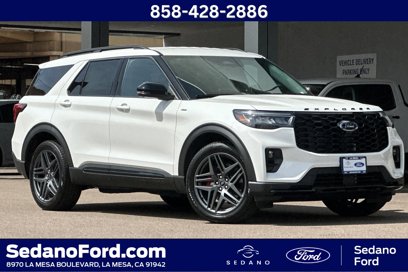 New 2025 Ford Explorer ST-Line w/ Premium Package
