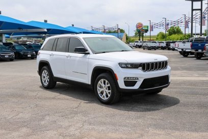 Used 2023 Jeep Grand Cherokee Limited w/ Trailer Tow Prep Group (B)