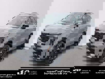 New 2025 Kia Sorento S