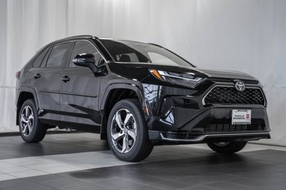 New 2025 Toyota RAV4 SE