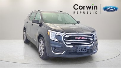 Used 2024 GMC Terrain SLT