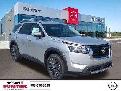 New 2025 Nissan Pathfinder SL w/ SL Premium Package