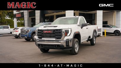 New 2025 GMC Sierra 2500 Pro w/ Convenience Package