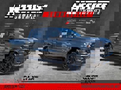 New 2025 RAM 1500 4x4 Crew Cab