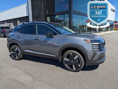 Used 2025 Nissan Kicks SR w/ Illumination Package