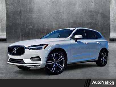Used 2018 Volvo XC60 T5 Momentum w/ Convenience Package