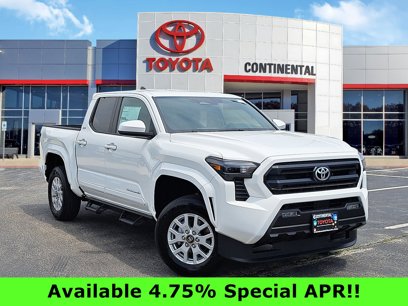 New 2025 Toyota Tacoma SR5