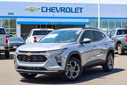 New 2025 Chevrolet Trax LT w/ LT Convenience Package