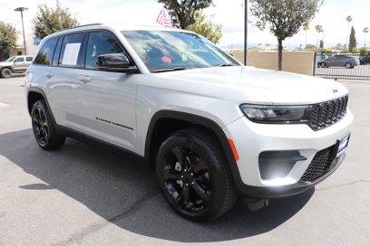 Used 2023 Jeep Grand Cherokee Altitude