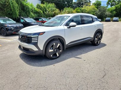 New 2025 Nissan Kicks SR