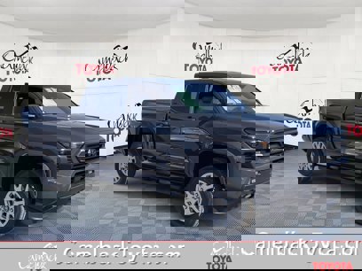 New 2025 Toyota Tacoma SR5