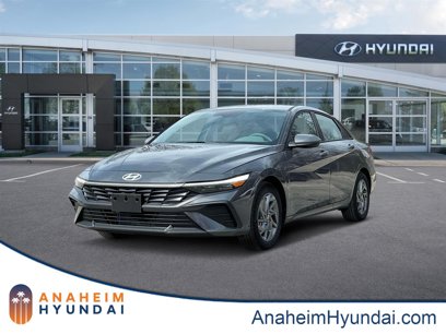 New 2025 Hyundai Elantra SEL