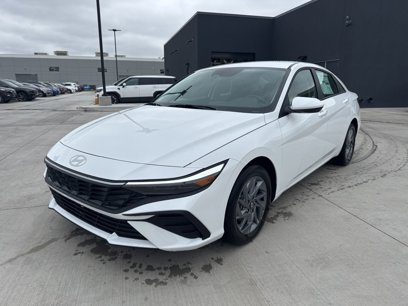 New 2025 Hyundai Elantra Blue