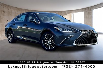 New 2025 Lexus ES 300h w/ Premium Package