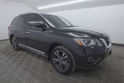 Used 2017 Nissan Pathfinder Platinum w/ Cargo Package