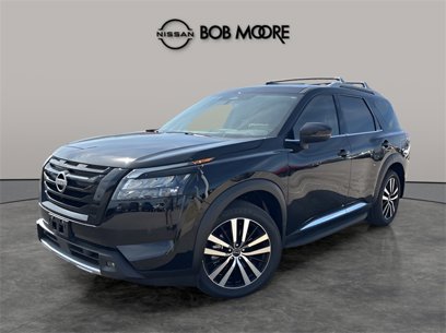New 2025 Nissan Pathfinder Platinum w/ Lighting Package (N93)