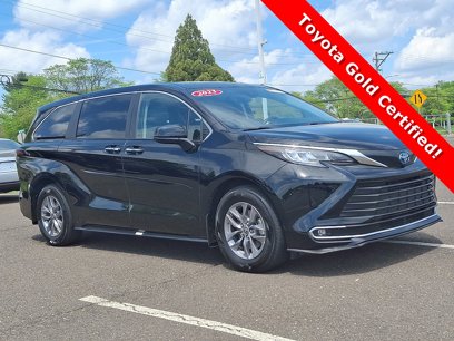 Certified 2023 Toyota Sienna XLE