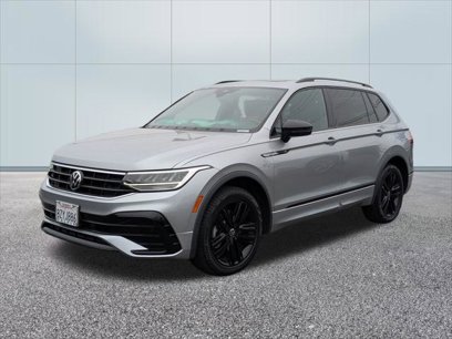 Certified 2022 Volkswagen Tiguan SE R-Line