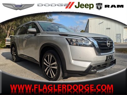 Used 2024 Nissan Pathfinder Platinum w/ Cargo Package