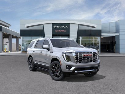 New 2025 GMC Yukon Denali w/ Sun & Power Step Package