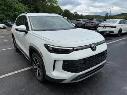 New 2025 Volkswagen Tiguan SE