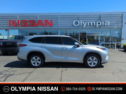 Used 2021 Toyota Highlander LE