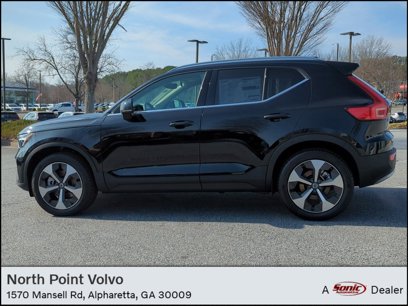 New 2025 Volvo XC40 B5 Core w/ Protection Package Premier