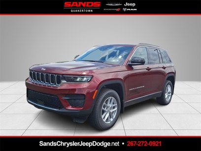 New 2025 Jeep Grand Cherokee Laredo
