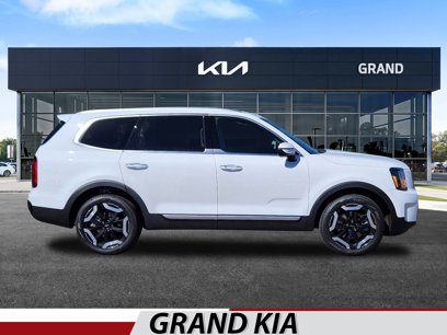 New 2025 Kia Telluride S