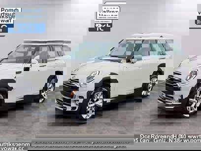 Used 2019 MINI Cooper Clubman w/ Premium Package