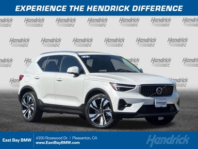 Used 2023 Volvo XC40 B5 Ultimate w/ Protection Package Premier